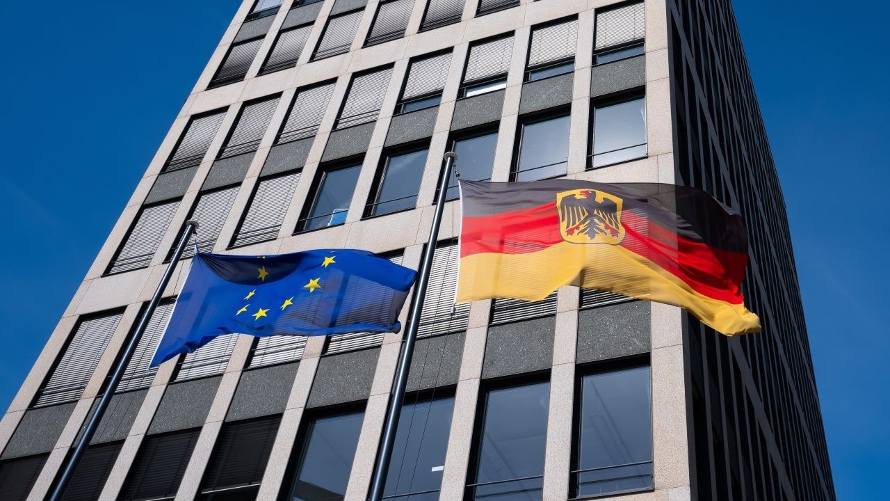 Außenansicht des BMDS-Dienstgebäudes „Englische Straße“ in Berlin