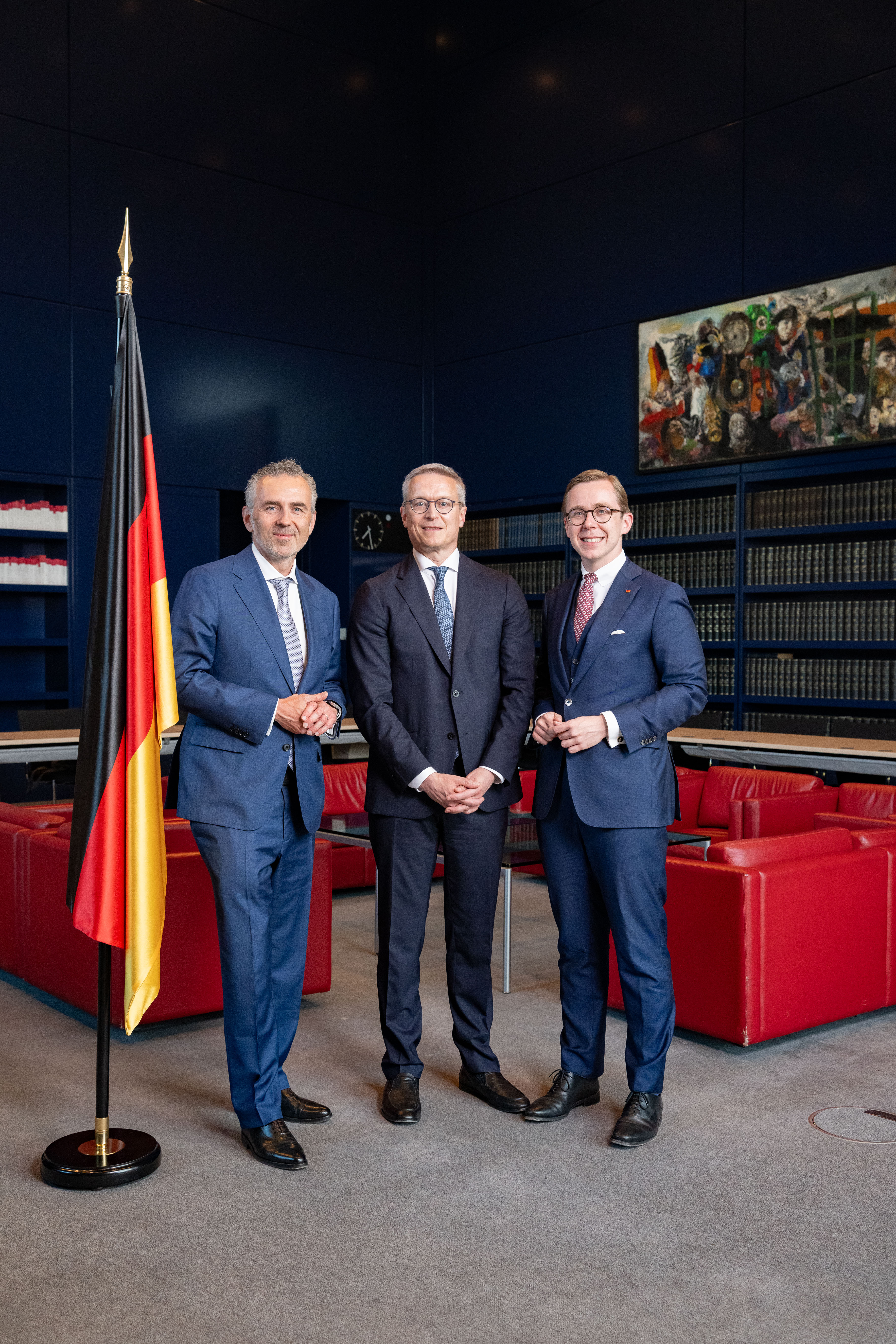 Bundesminister Dr. Wildberger, Philipp Amthor und Thomas Jarzombek bei der Vereidigung.