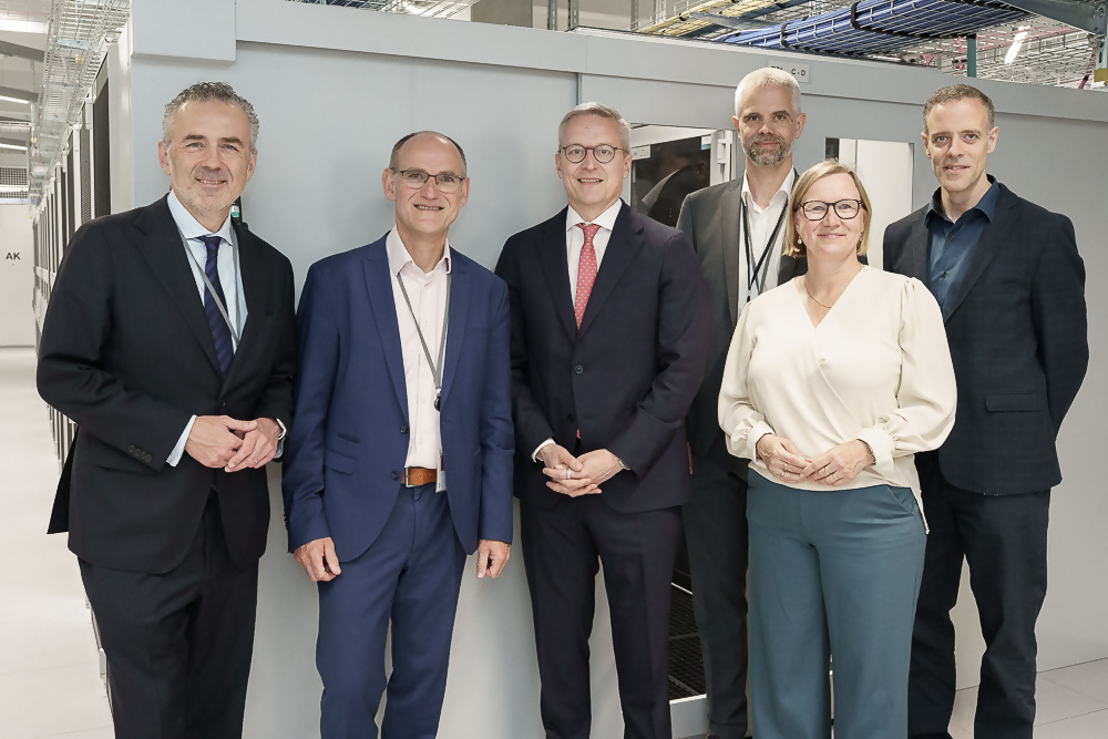 Dr. Karsten Wildberger, Thomas Jarzombek, Dr. Alfred Kranstedt und andere ITZ-Beschäftigte.