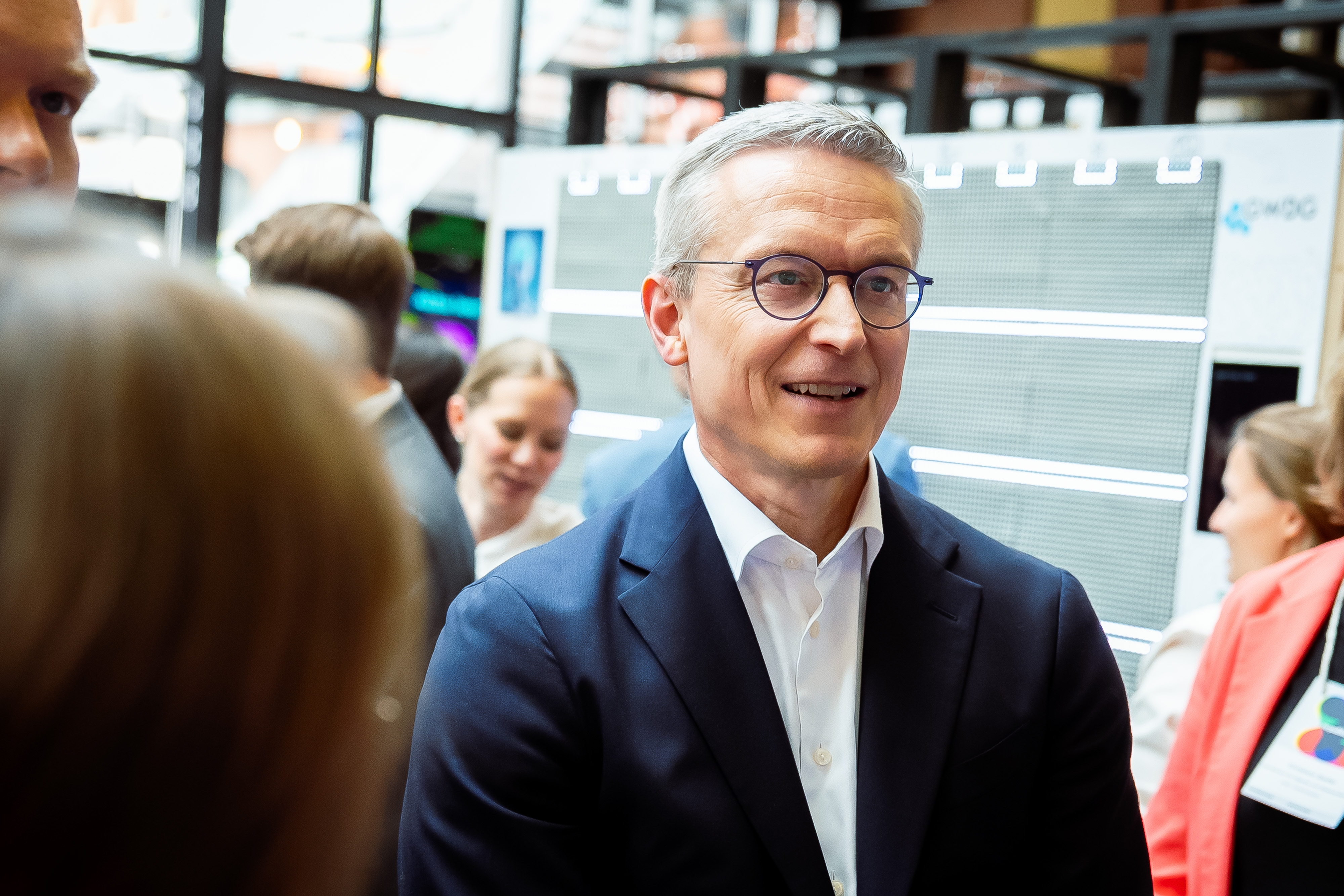 Bundesdigitalminister Dr. Karsten Wildberger im Portrait während des Rundgangs