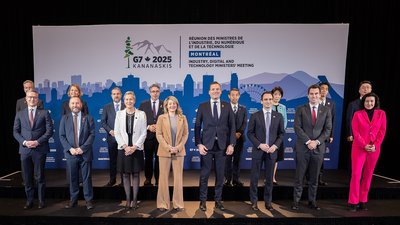 Gruppenbild der teilnehmenden G7-Ministerinnen und -Minister