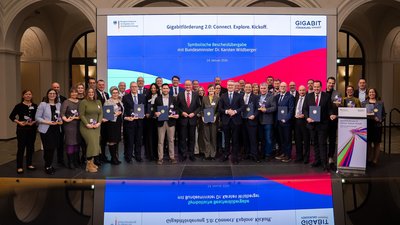 Urkundenverleihung auf der Gigabitförderung 2.0