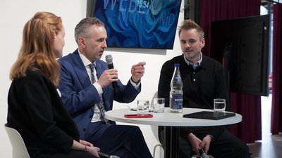 Auch der  Parlamentarische Staatssekretär Thomas Jarzombek sprach Grußworte und nahm an einer Gesprächsrunde teil. 